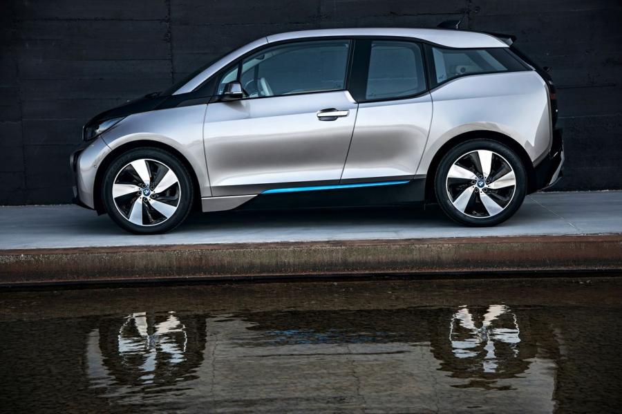  BMW i3 2014 года  (фото 165 из 240)